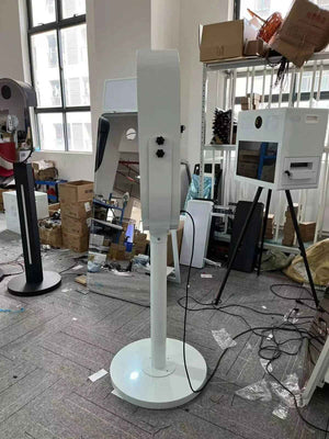 19" Portable Selfie Photo Booth | Flight Case + Accessories