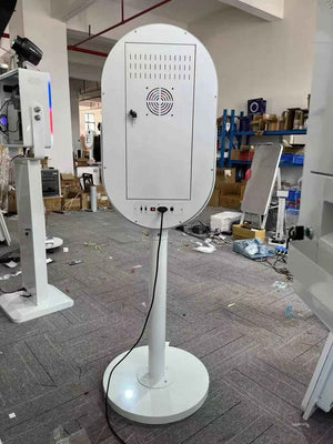 19" Portable Selfie Photo Booth | Flight Case + Accessories